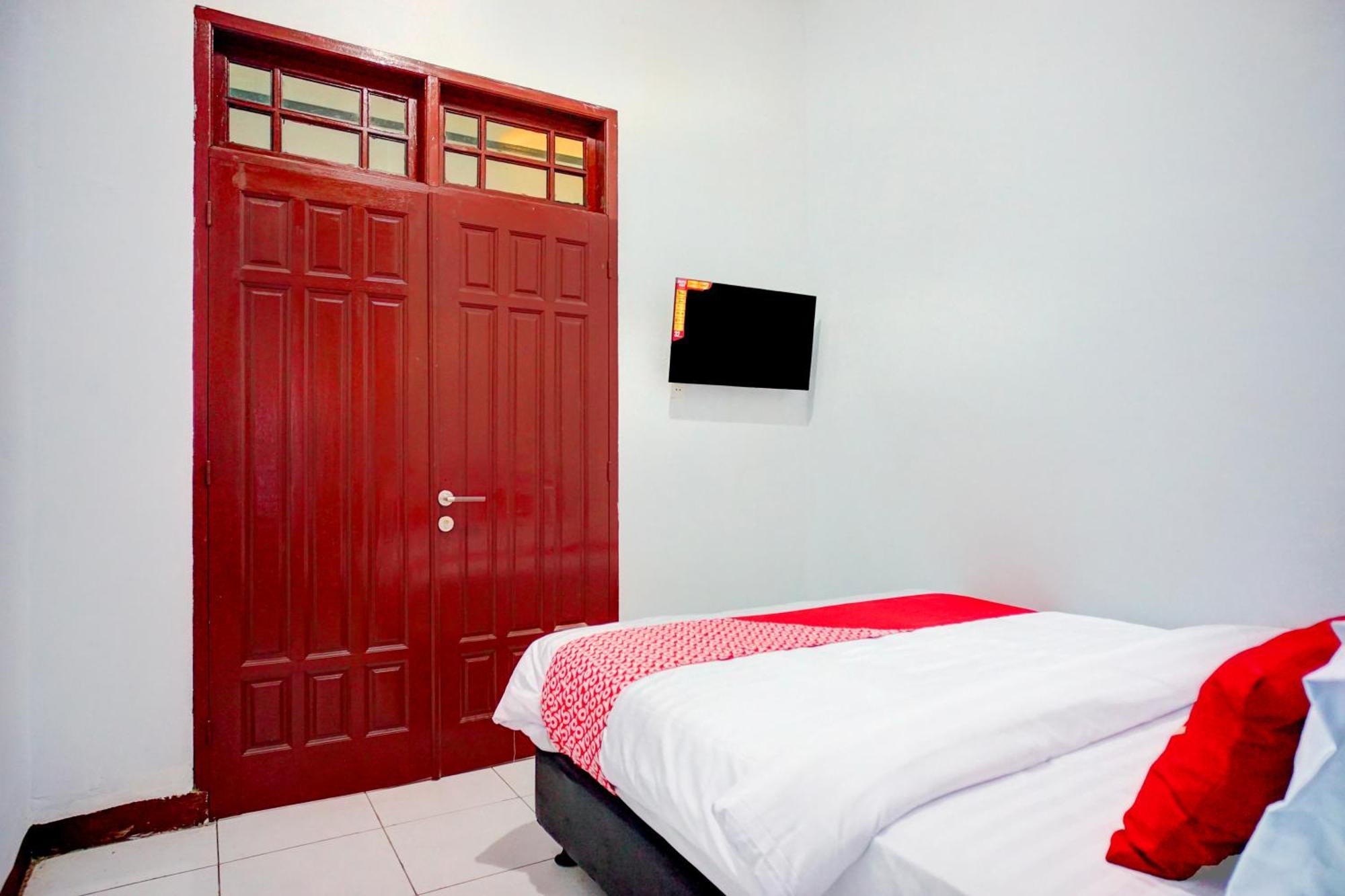 Hotel O Krakatau Near Universitas Muhammadiya Sumatra Utara Umsu Medan Extérieur photo